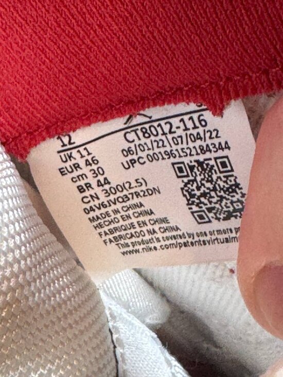 Size 12 | Jordan 11 Cherry No Box | Pre-Owned main image 7